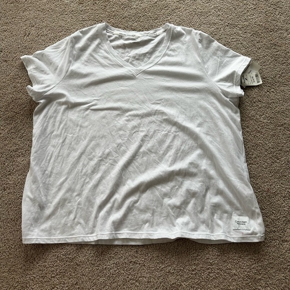 Calvin Klein Tops - Calvin Klein Performance white Top